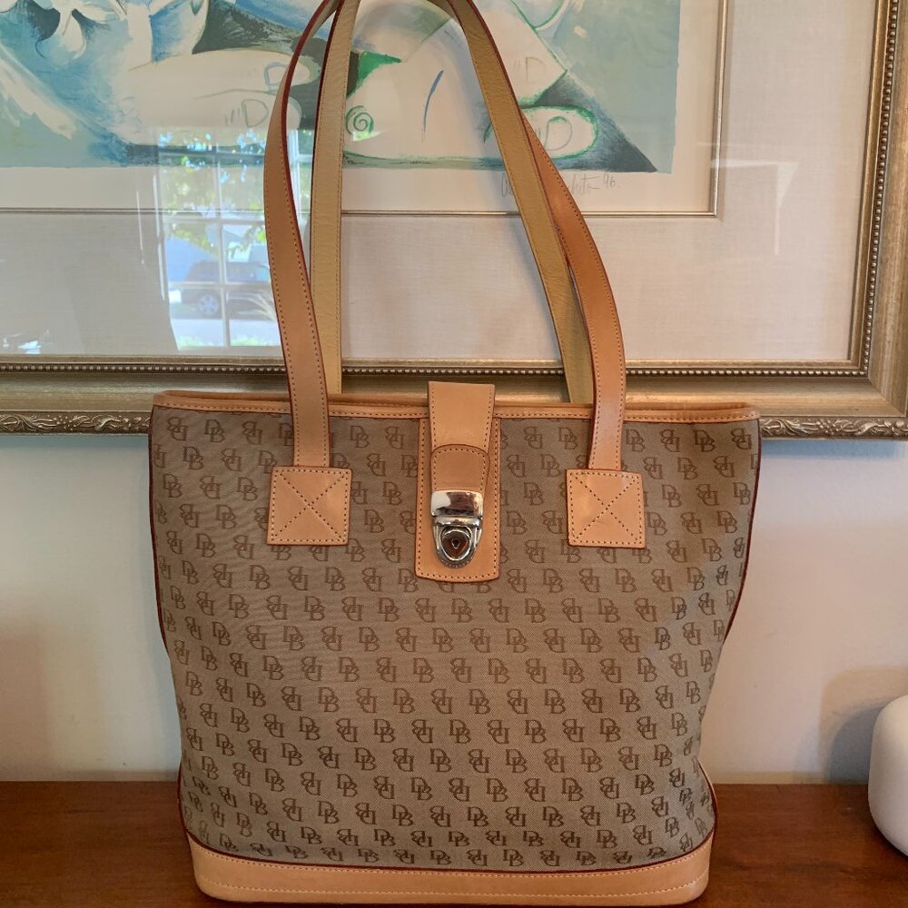 Dooney & Bourke Signature Tote Handbag